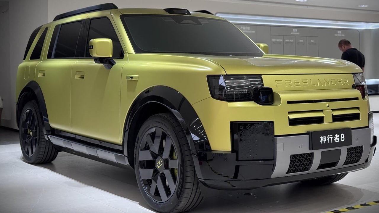 Detail Interior Freelander 8 Terungkap: Layar Besar, Performa Snapdragon, dan Fitur Mewah