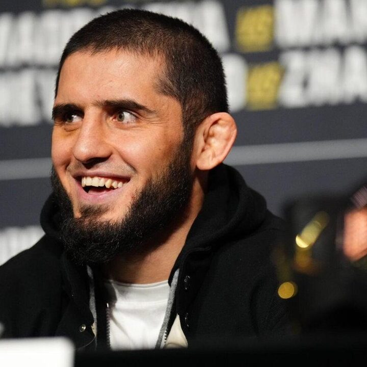 Islam Makhachev Ungkap Perasaan Terkait Cedera Conor McGregor