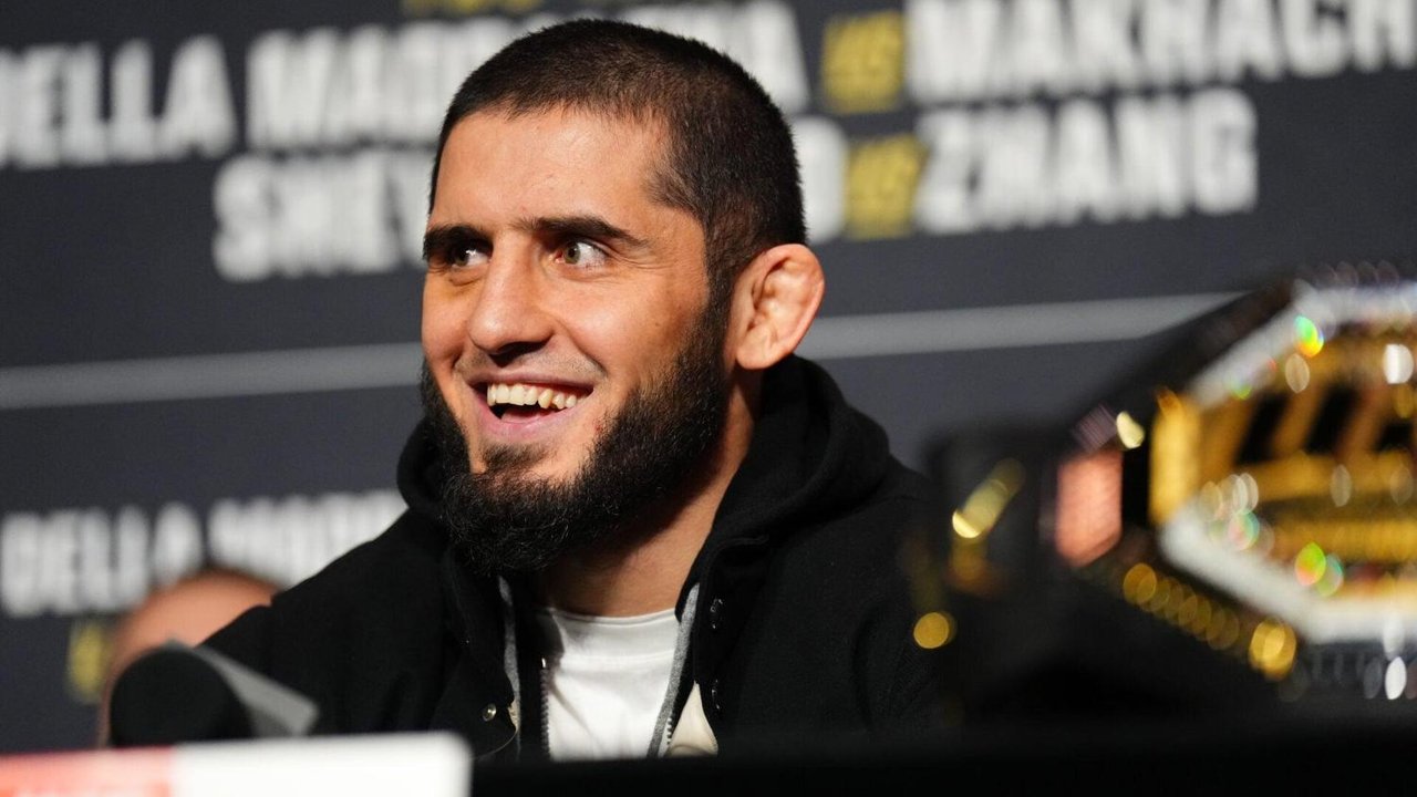Islam Makhachev Ungkap Perasaan Terkait Cedera Conor McGregor