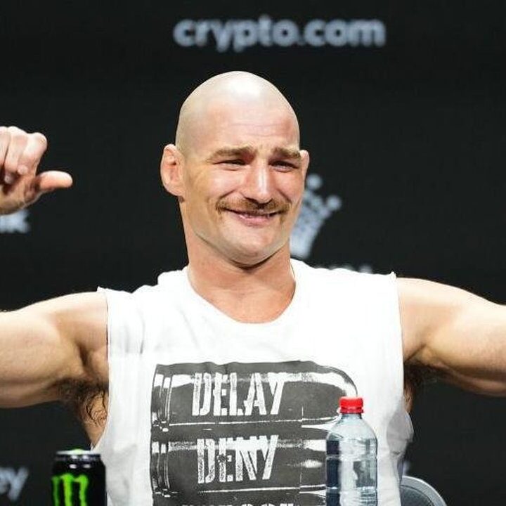 Sean Strickland Kritik Keras UFC: Gaji Rendah dan Praktik “Predator”